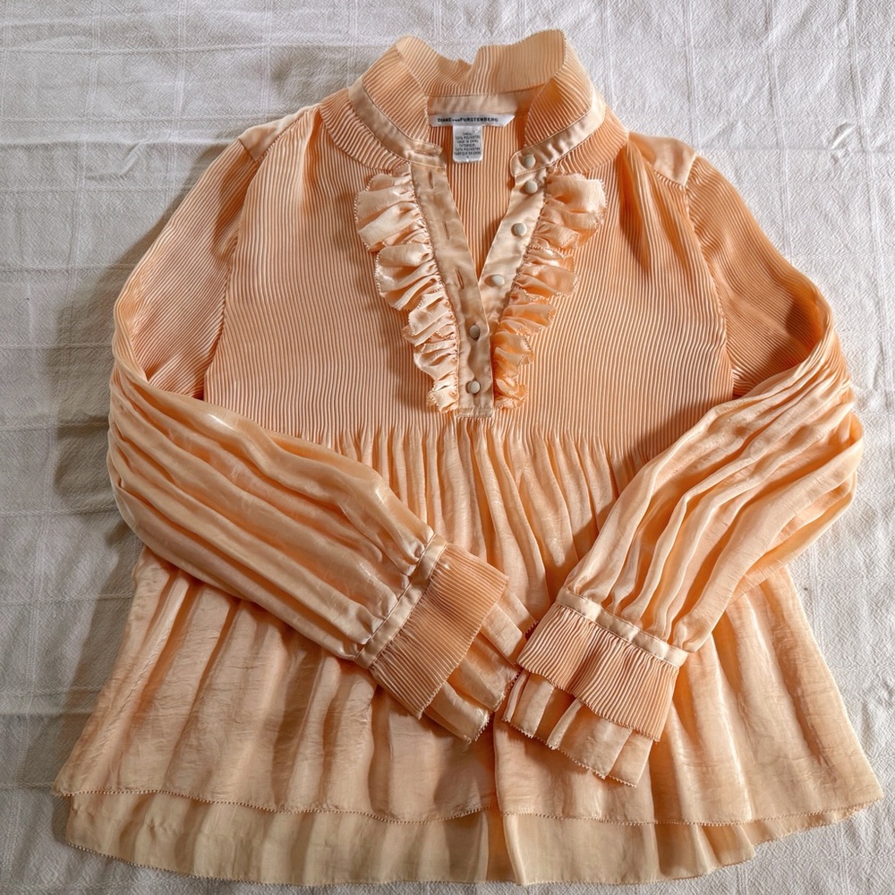 Diane Von Furstenberg Beige Ruffled Long Sleeve Blouse